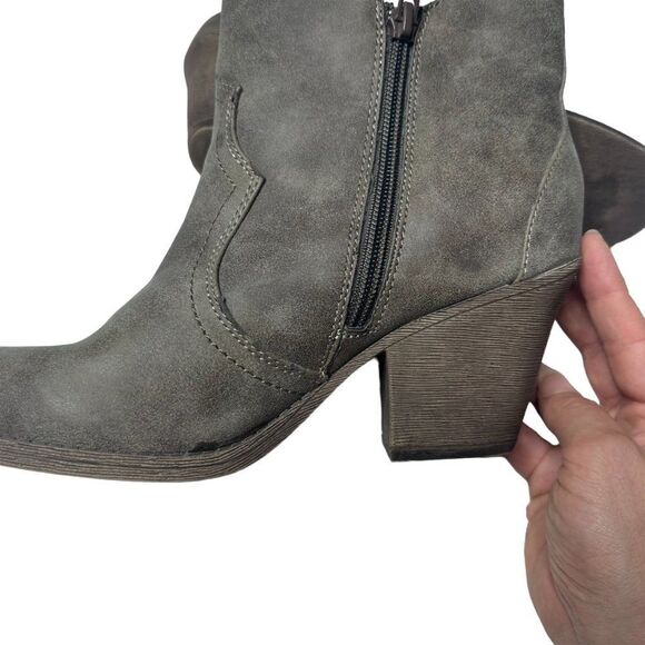 BKE Farrah 8.5 grey western bootie boot - Picture 5 of 13